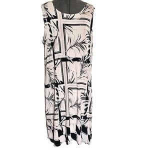 Danna Buchman Travel anywhere dress size XL tan black leaf print sleeveles